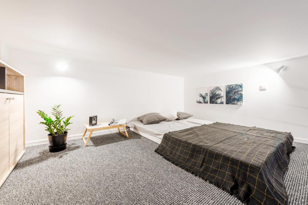 Citystay Narutowicza Lodz Apartment Ngoại thất bức ảnh