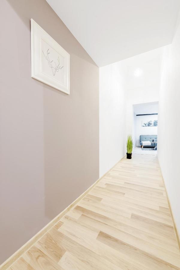 Citystay Narutowicza Lodz Apartment Ngoại thất bức ảnh